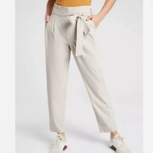 Athleta Skyline Pant ll High-Rise Paperbag Waist Semi-Fitted UPF